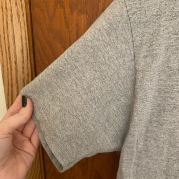 Champion Cropped Tee - Picture 2 of 7